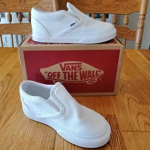 9T Van's Classic Slip Ons